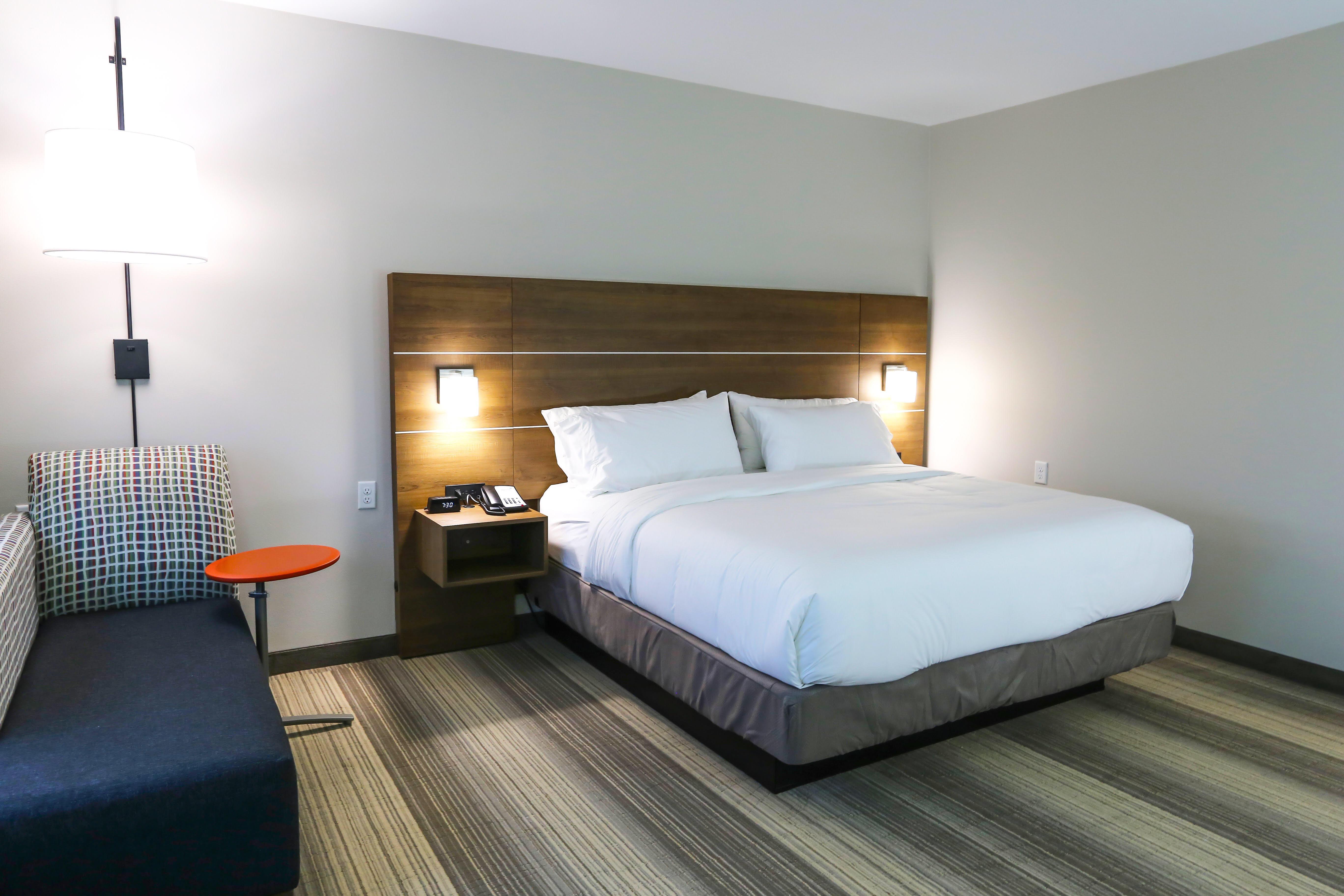 Express & - Iah - Beltway 8 By Ihg Otel