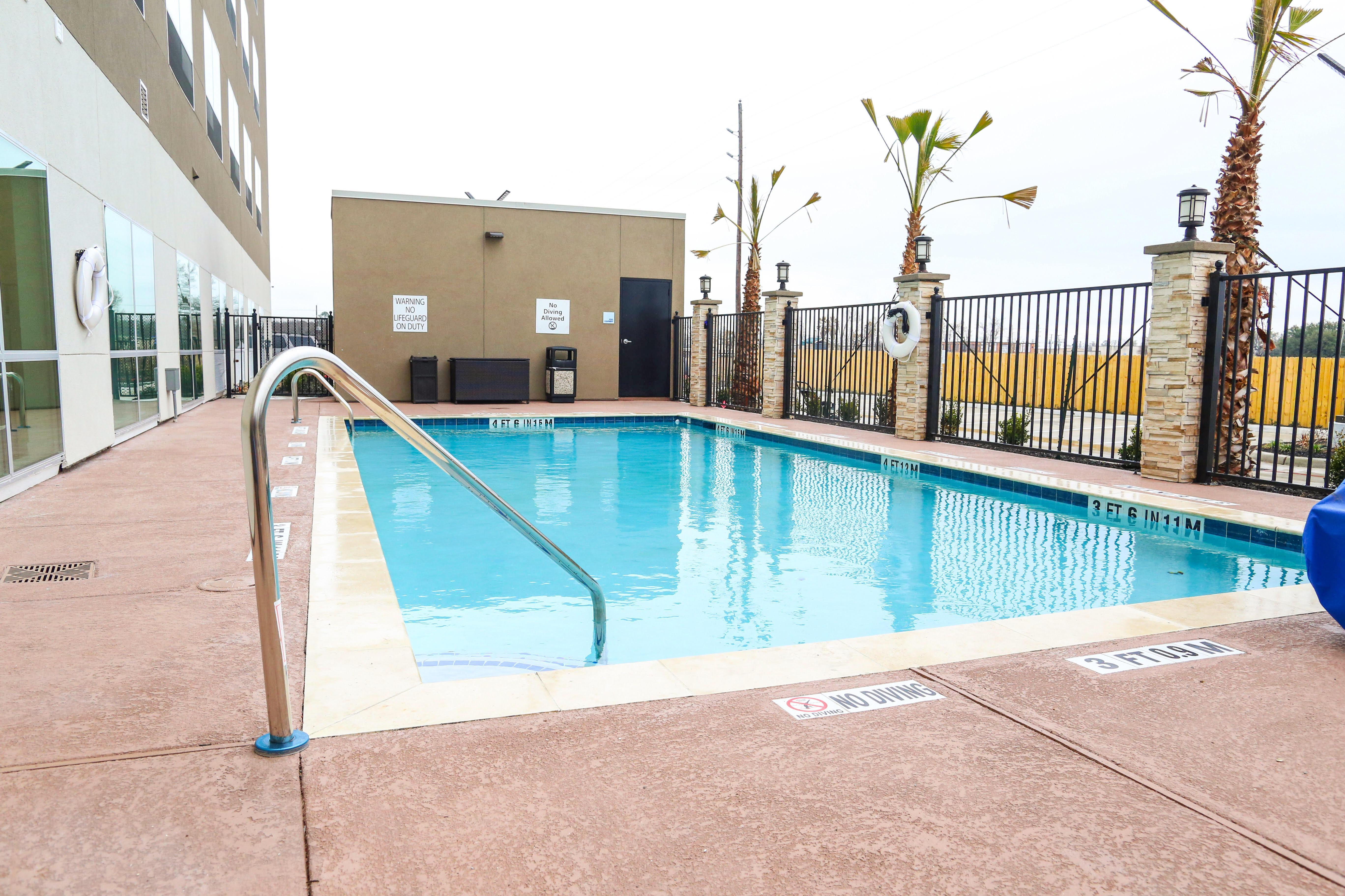 Otel Express & - Iah - Beltway 8 By Ihg
