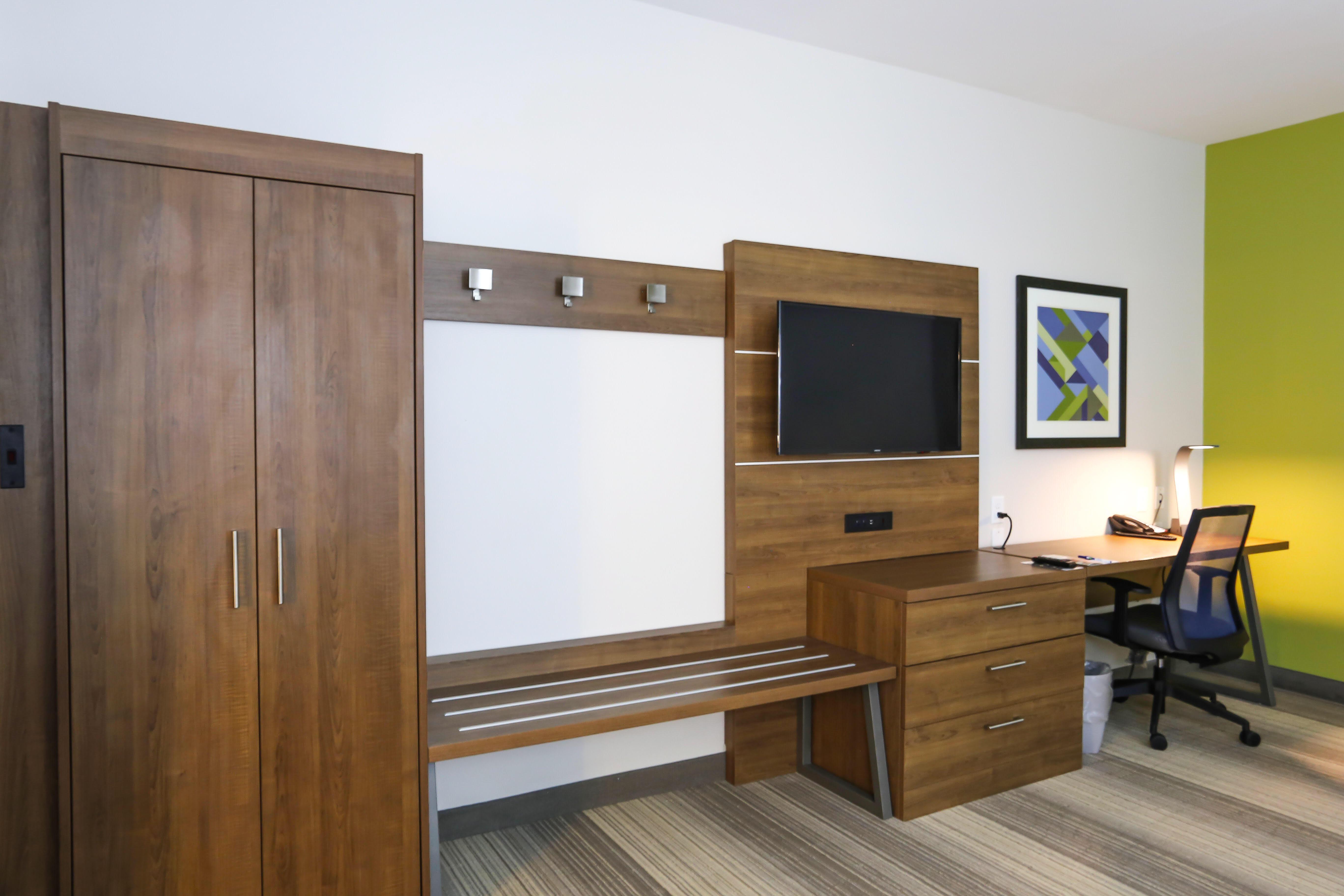 Express & - Iah - Beltway 8 By Ihg Otel