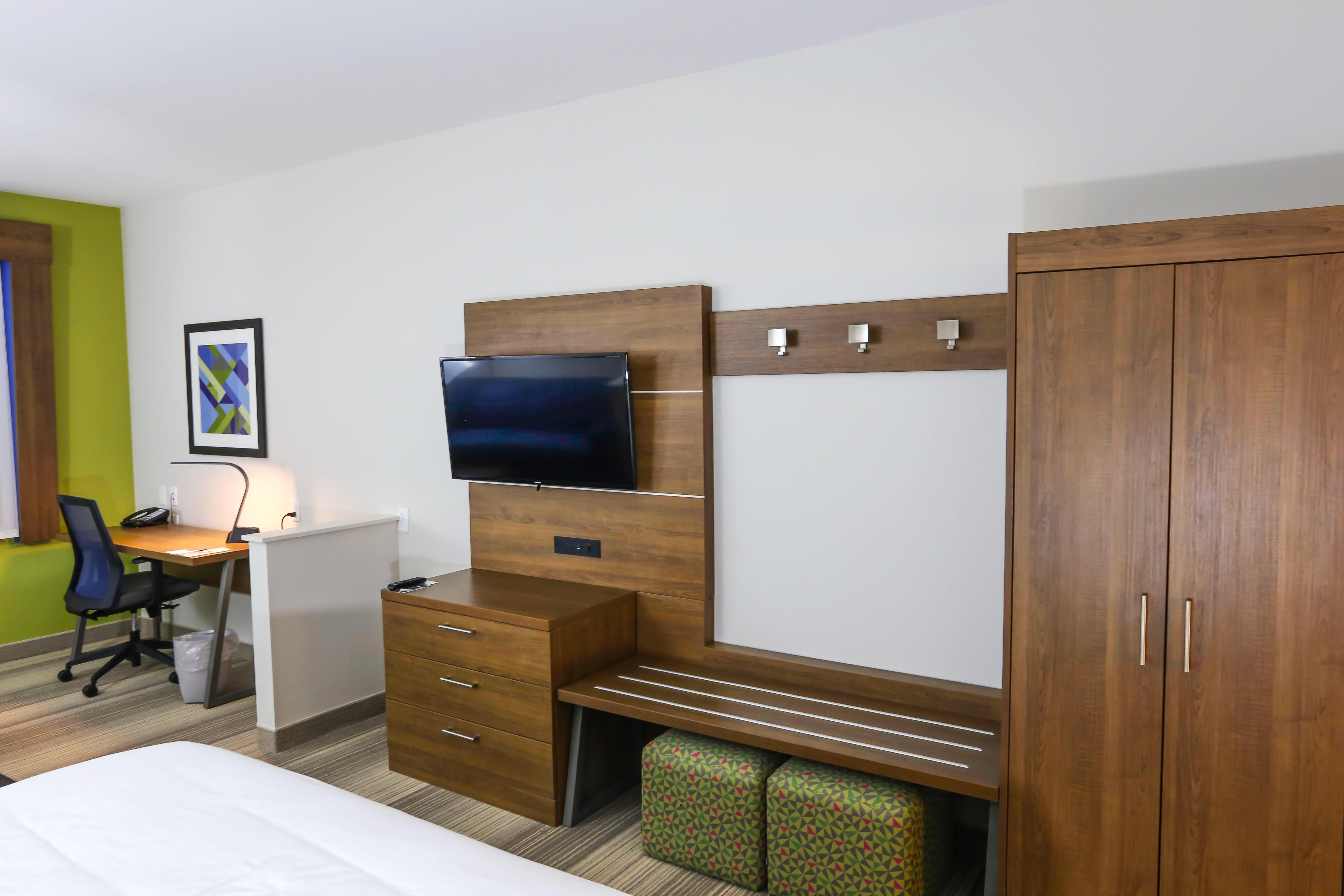 Express & - Iah - Beltway 8 By Ihg