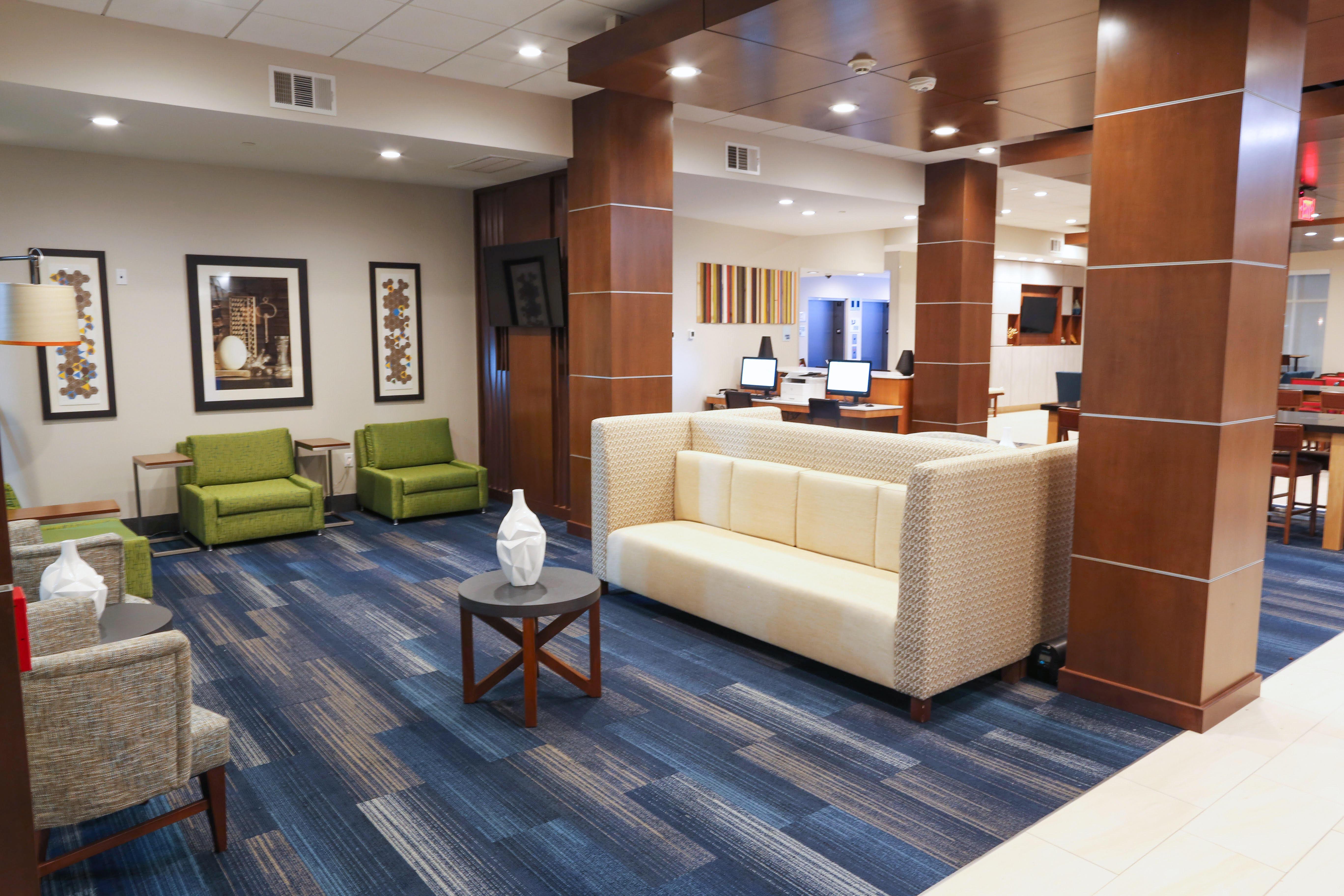 Express & - Iah - Beltway 8 By Ihg Hotel Houston